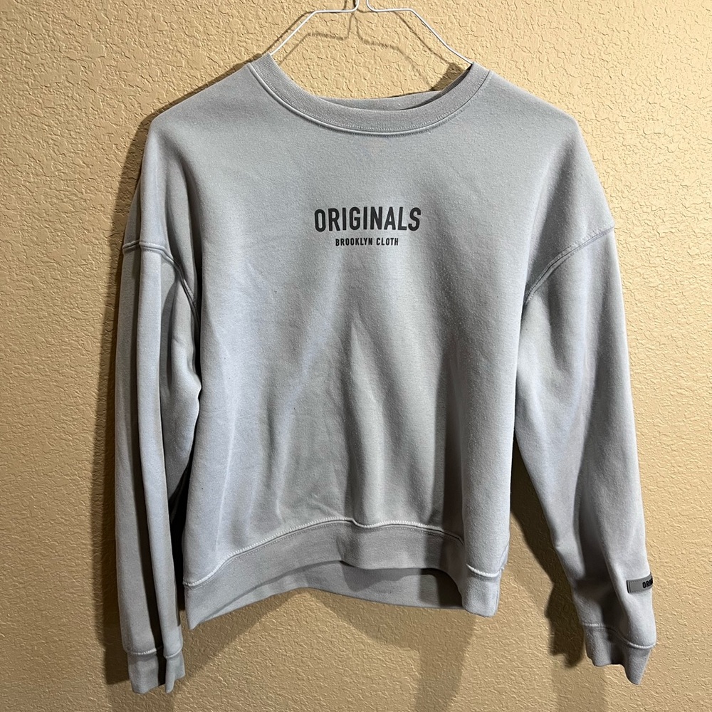 BROOKLYN CLOTH ORIGINALS Light Gray Sweatshirt - Great Condition